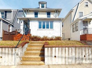 7211 Kessel St, Flushing, NY 11375