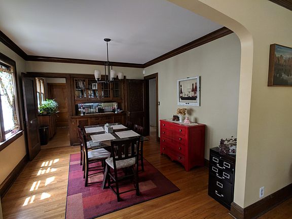 Dining Room: Great light, Built-in.