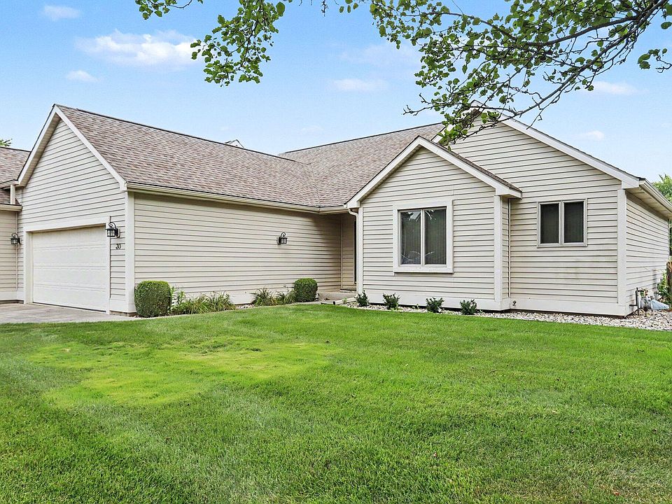 1st image of 30 Oakdale Ln #104