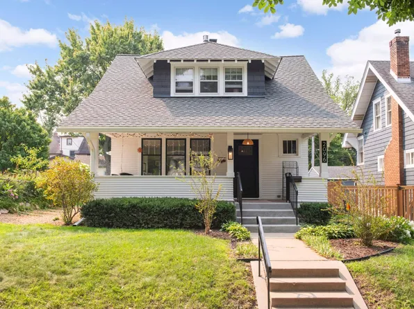 2096 Goodrich Ave, Saint Paul, MN 55105