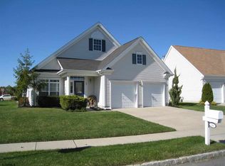 20 Pierce Rd, Egg Harbor Township, NJ 08234