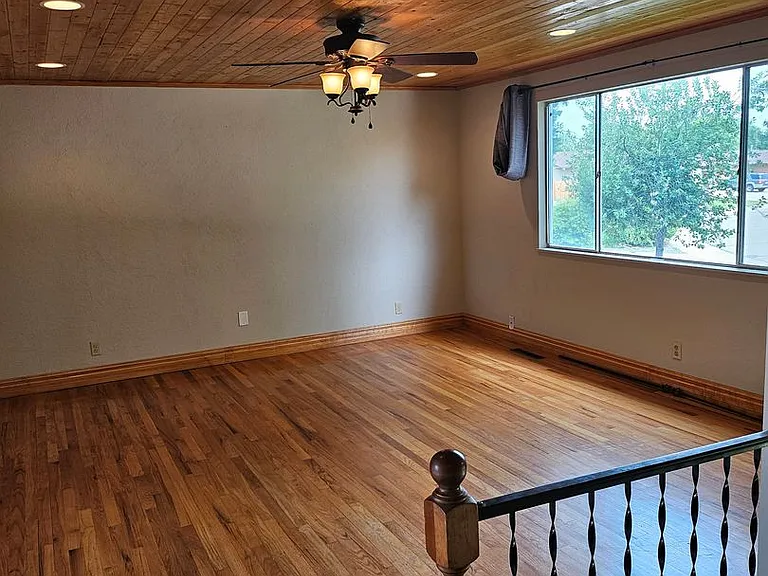 3808 Elmwood Cir — Photo 5