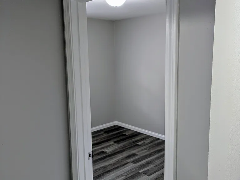 520 N Wilson Ave — Photo 18