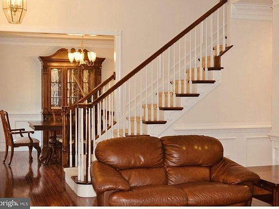5th image of 78 Sagewood Dr