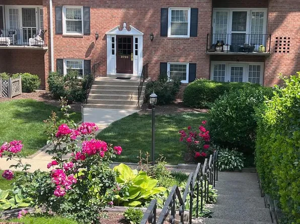 3790 Lyndhurst Dr APT 103, Fairfax, VA 22031