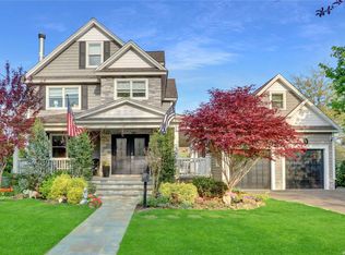 19 S Marion Pl, Rockville Centre, NY 11570