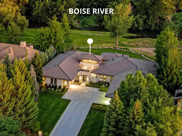 325 W Rivermont Ln, Eagle, ID 83616