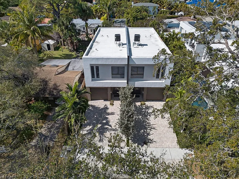 811 SW 10th Ter — Photo 39