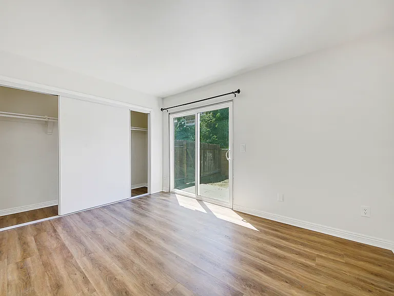 Photo of similar but older unit, this new unit will not disappoint!