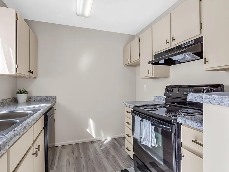 4241 W Bampton Ln S #25 — Photo 12