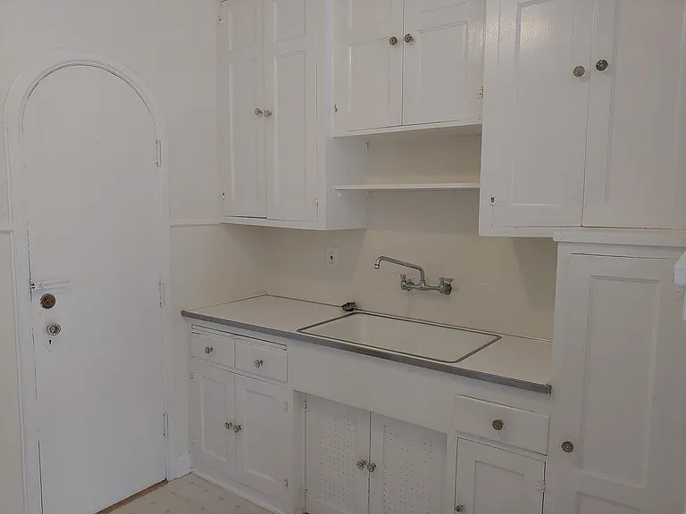 2817 Xerxes Ave S — Photo 5
