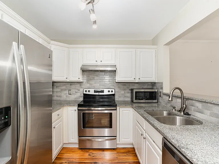 1211 Westview Ln #106 — Photo 4