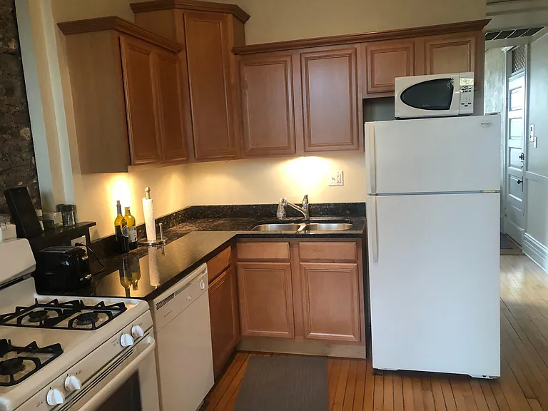 1923 N Bissell St #3 — Photo 4