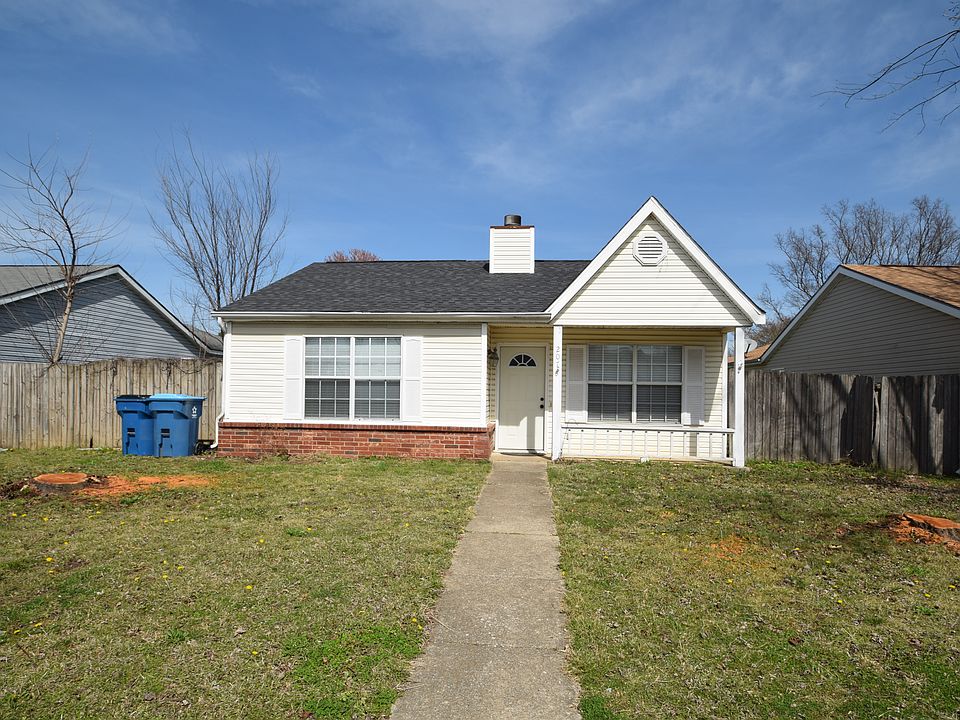 1st image of 207 SE 16th St