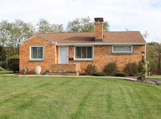 16 Freedom Dr S, Bridgeville, PA 15017