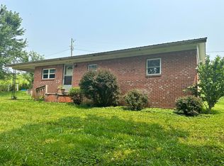 735 Carpenters Creek Rd, Hustonville, KY 40437