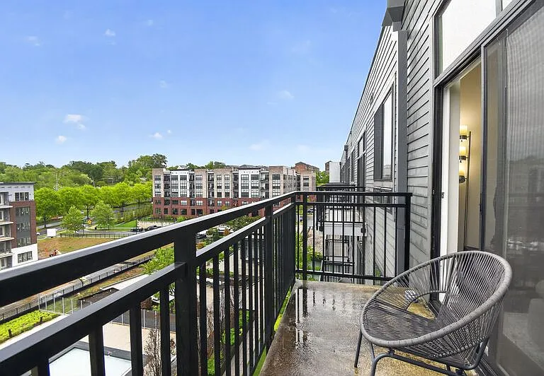 145 Riverhaven Dr #1 — Photo 6