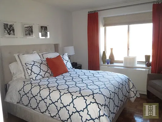 Rented by Halstead Real Estate | media 15