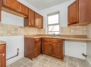 9 Beekman St FLOOR 2, Bloomfield, NJ 07003