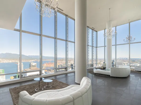 1128 W Georgia St #5303, Vancouver, BC V6E 0A8