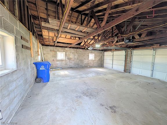 5th image of 317 N Maple St