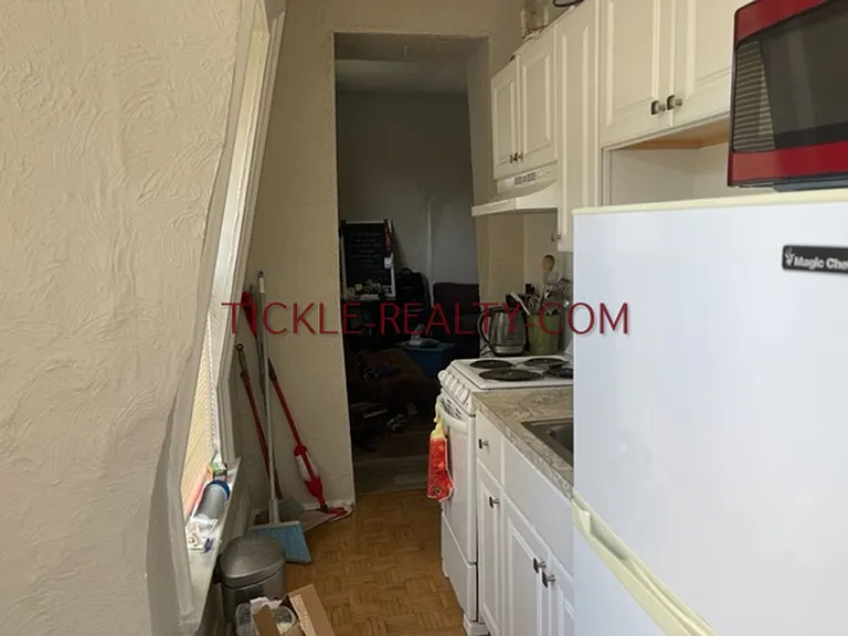 185 Park Ave — Photo 8