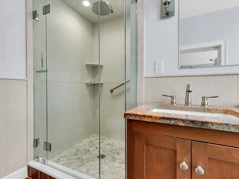 243 Upland Ave — Photo 26