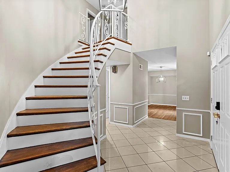 54 Morwood Ln — Photo 4