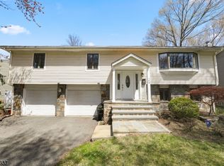 149 Sherwood Dr, Ramsey, NJ 07446