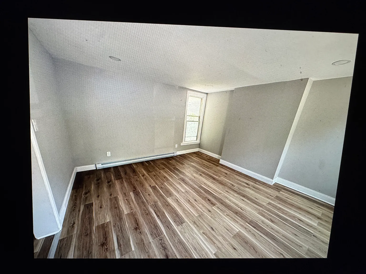 4 bed, $1,500 — Photo 3