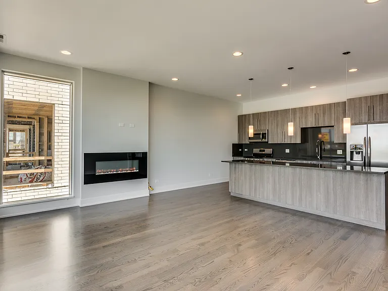 2353 N Seeley Ave #4A — Photo 9
