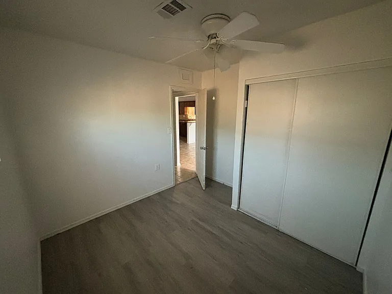 874 S Palm Ave — Photo 7