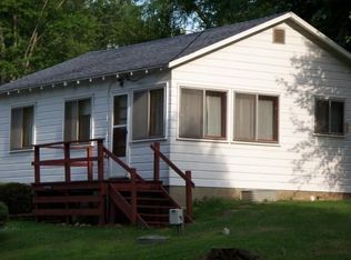 930 W 590 S, Wolcottville, IN