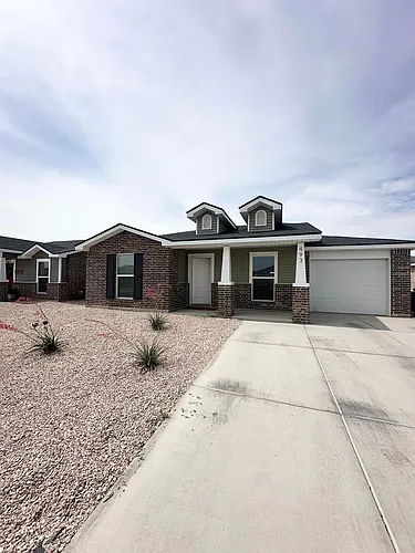 493 Chitalpa Dr Photo 1