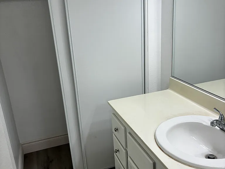 4287 Apex Dr — Photo 24