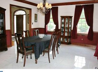 512 Ridge Rd, Telford, PA 18969