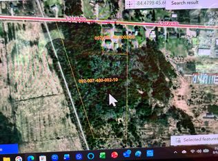 534 E Vfw Rd, Cheboygan, MI 49721