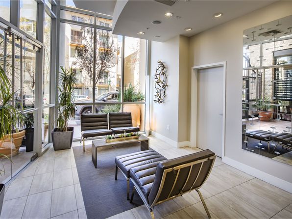 1907 Columbia St APT 205