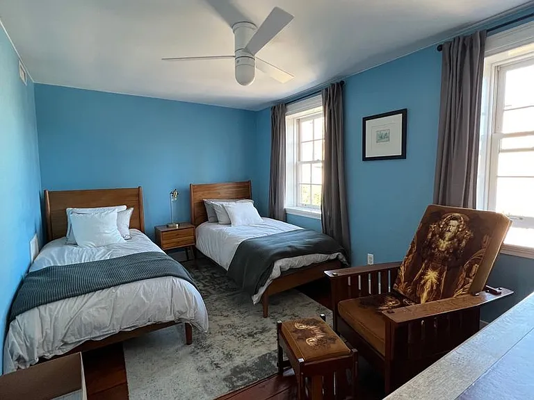 239 Delancey House — Photo 17