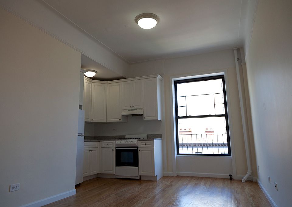 1st image of 53 W 72nd St #5J1