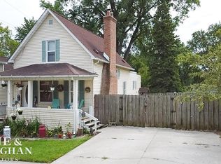 913 Cedar St, Saint Clair, MI