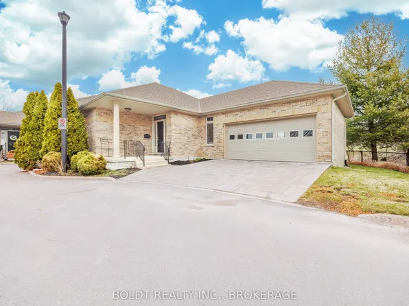 139 Glendale Ave #6, Saint Catharines, ON L2T 2K2