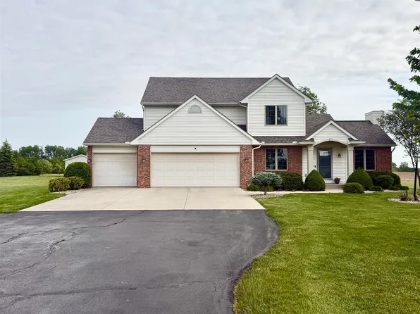 305 E 800 N, Uniondale, IN 46791