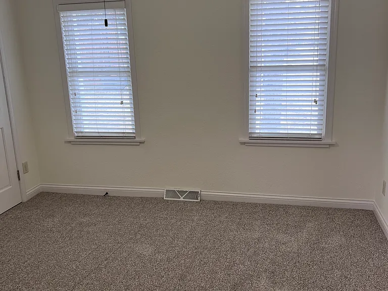 Master bedroom without furniture