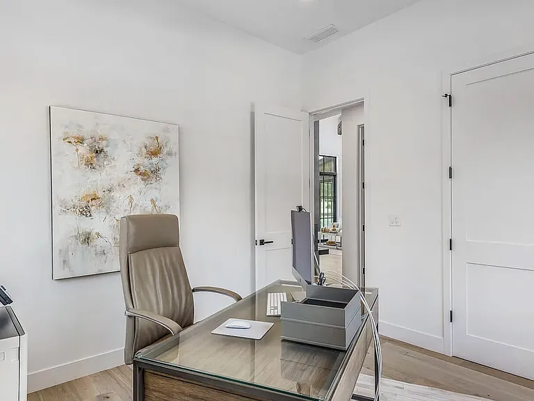 1st Floor Office