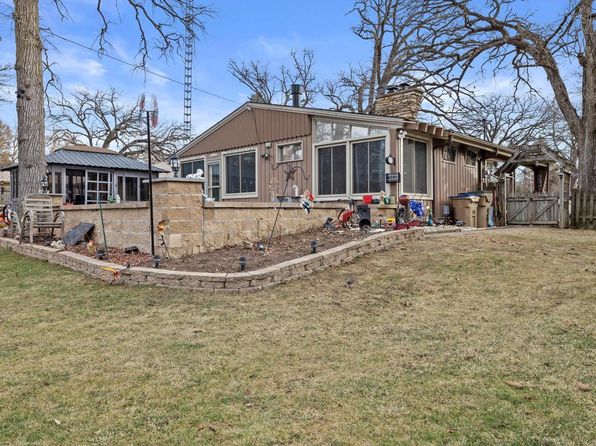 8404 43rd AVENUE, Kenosha, WI 53142