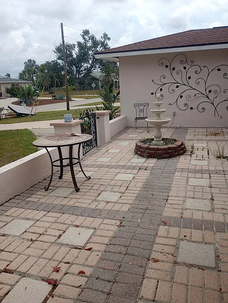 3 bed, 2000 sqft, $2,475 — Photo 2