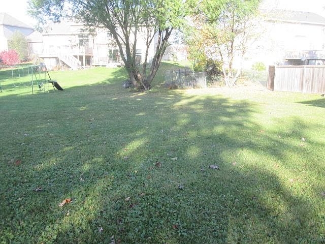 2nd image of 9401 Cherrywood Ave N