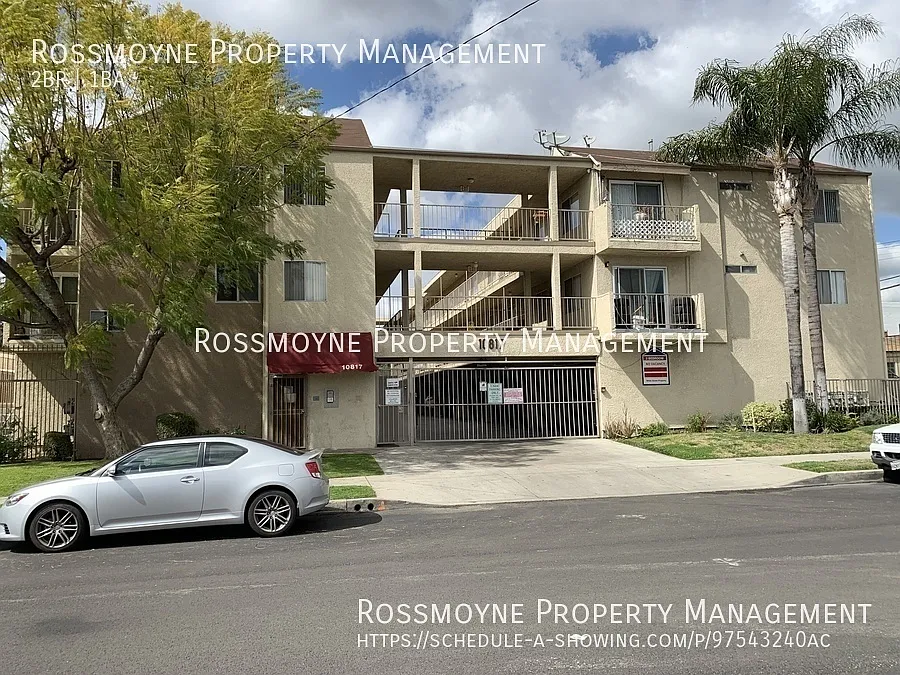 10817 White St #207