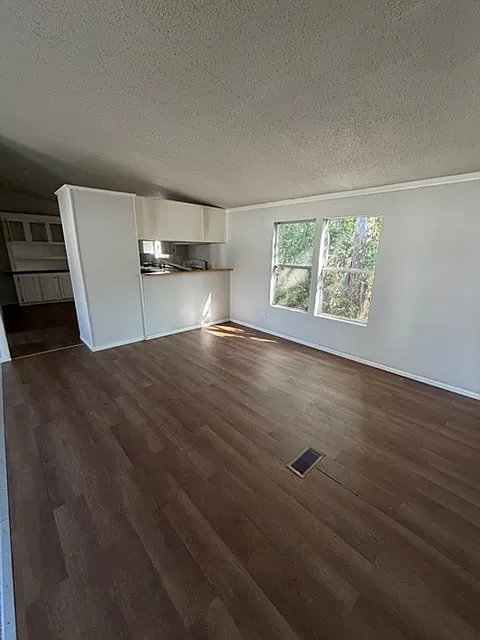 916 Martin Luther King Jr Blvd - 40 — Photo 2